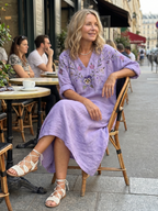 Nerina | Abito Midi Ricamato con Scollo a V