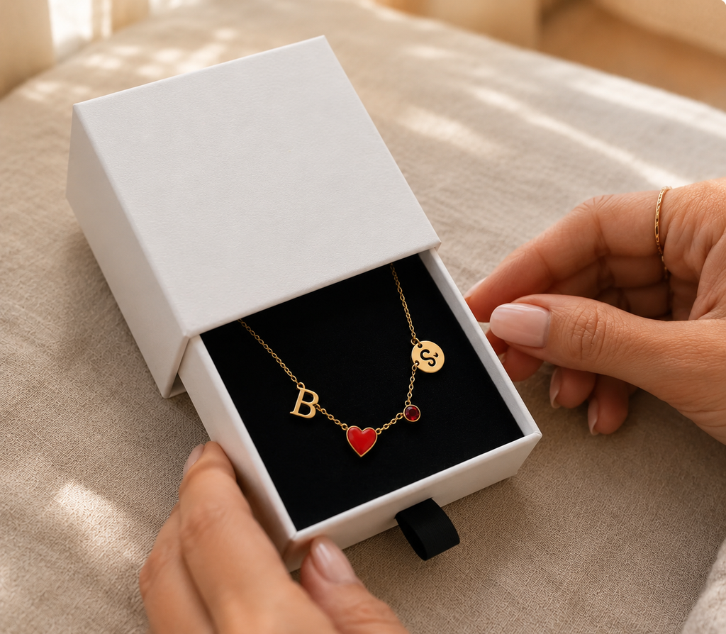 Laine | Collana con Iniziali e Cuore