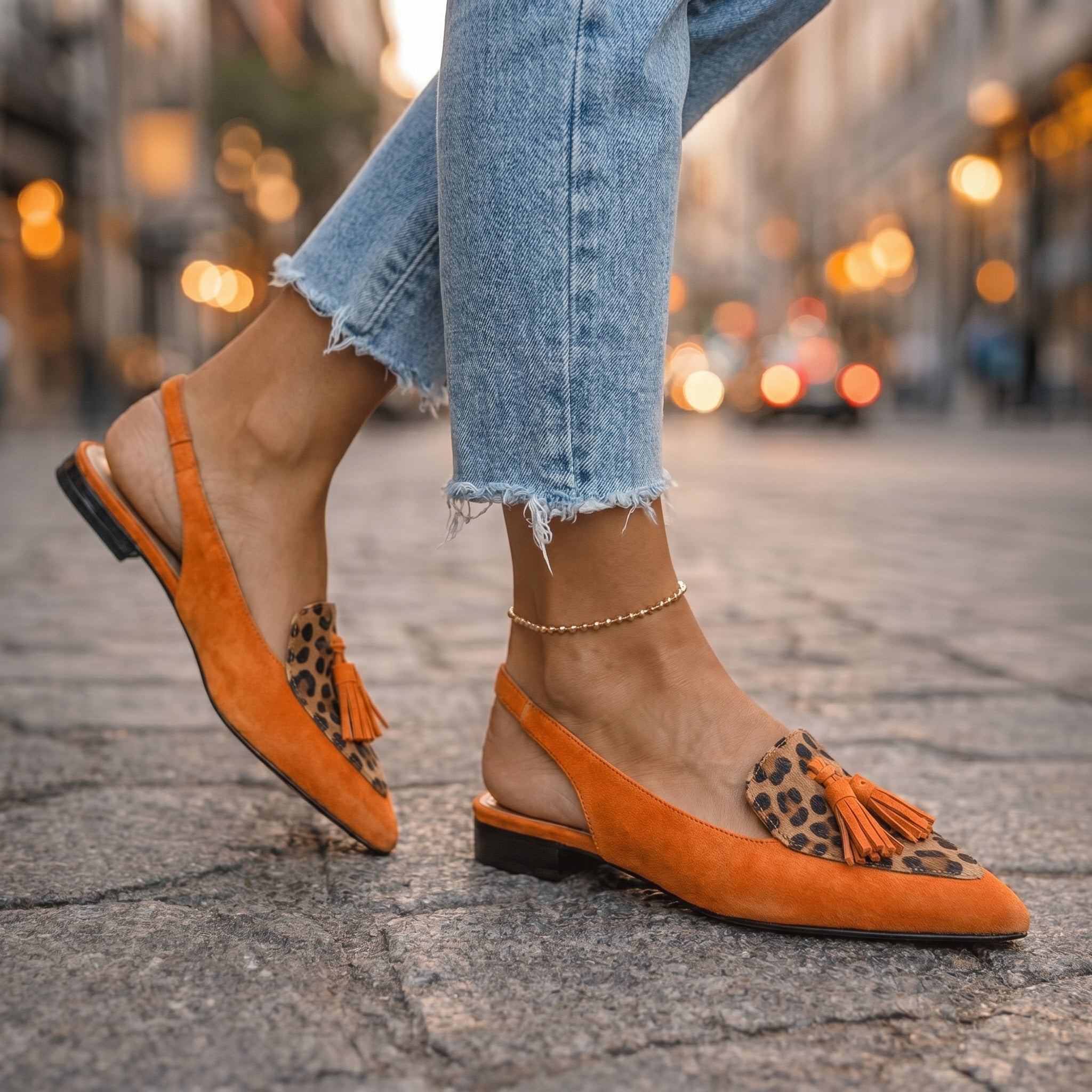 Eliza | Sandali con cinturini e nappine