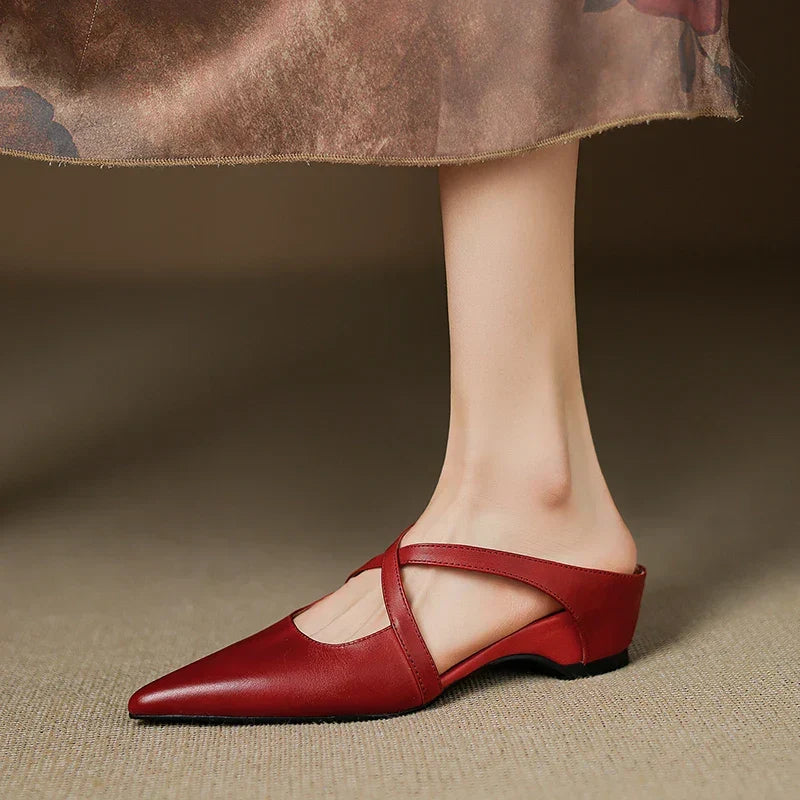 Carmela | Mules a Punta con Cinturini Incrociati